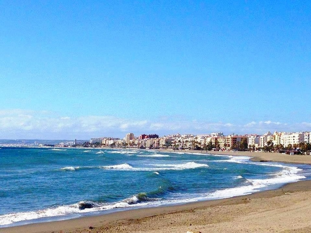 Vivir en Estepona: Ventajas y desventajas