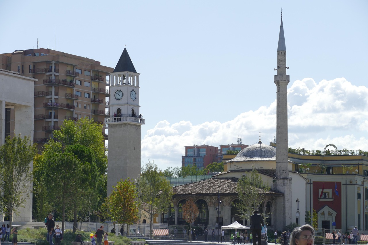 Vivir en Albania: El Nuevo Favorito de los Nómadas Digitales en Europa 4 Mejores ciudades de Albania para vivir